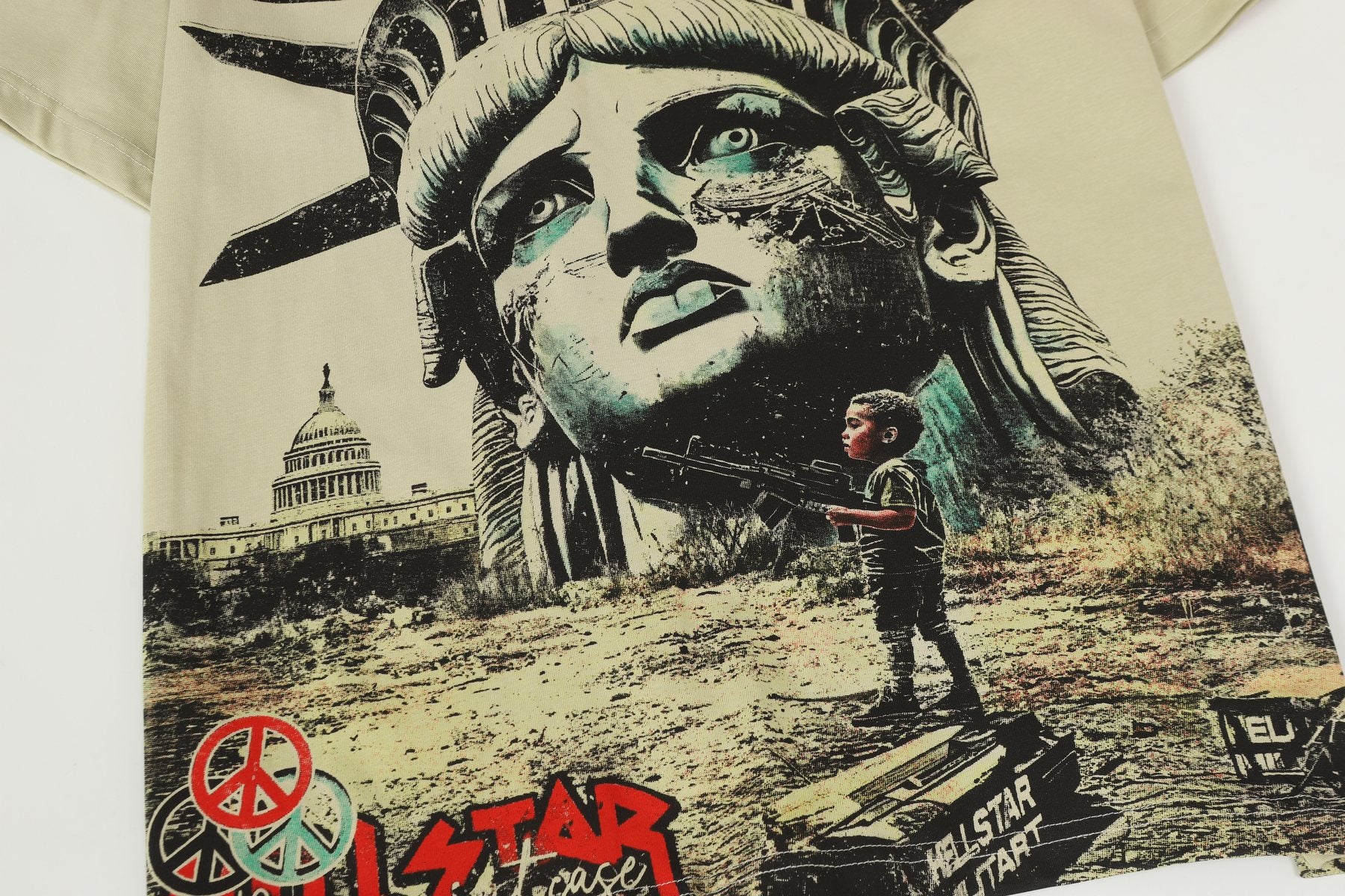 Hellstar Statue Graphic Short-Sleeve T-Shirt — detail