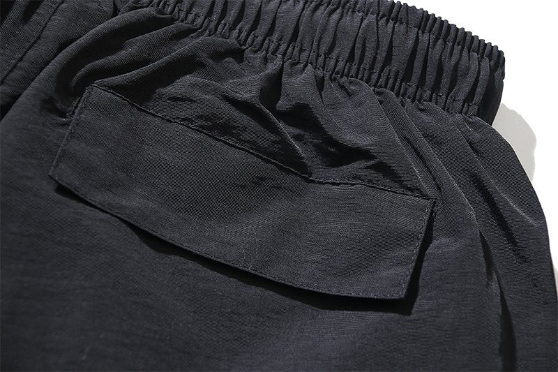 Hellstar Cream Graphic Black Shorts — detail