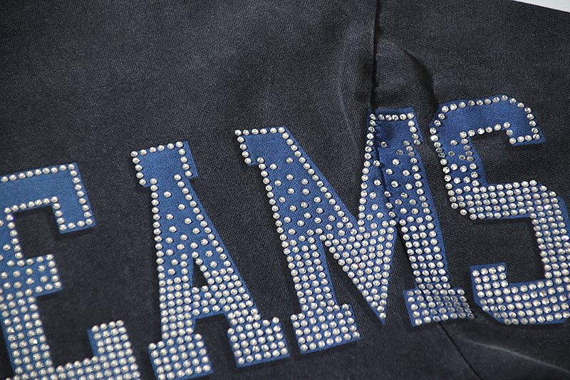 VALE USA Dreams Football Graphic T-Shirt — detail