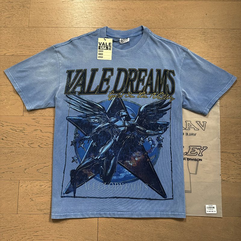 VALE USA Dreams Graphic Short-Sleeve T-Shirt — context