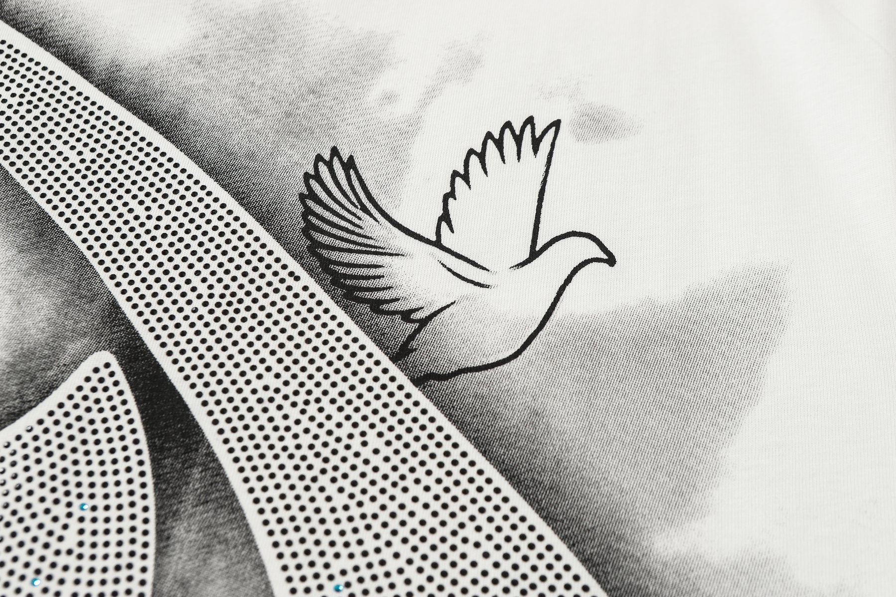 MIXED EMOTION Dove Angel Graphic Short-Sleeve T-Shirt — detail