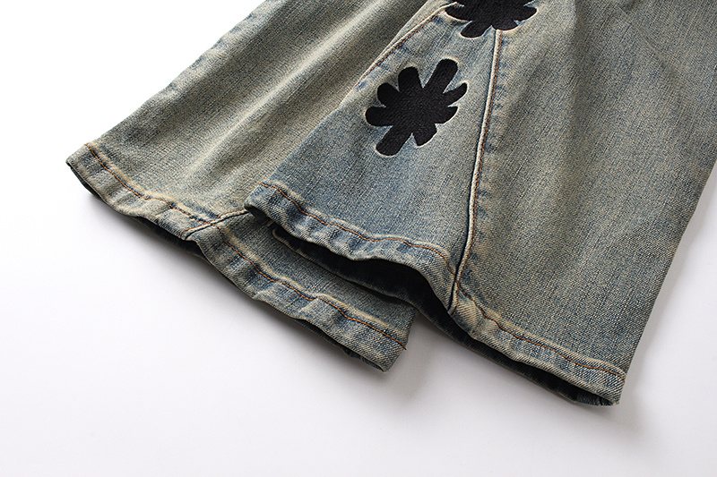 LOSTSHDWS Floral Applique Light Blue Flare Jeans — detail