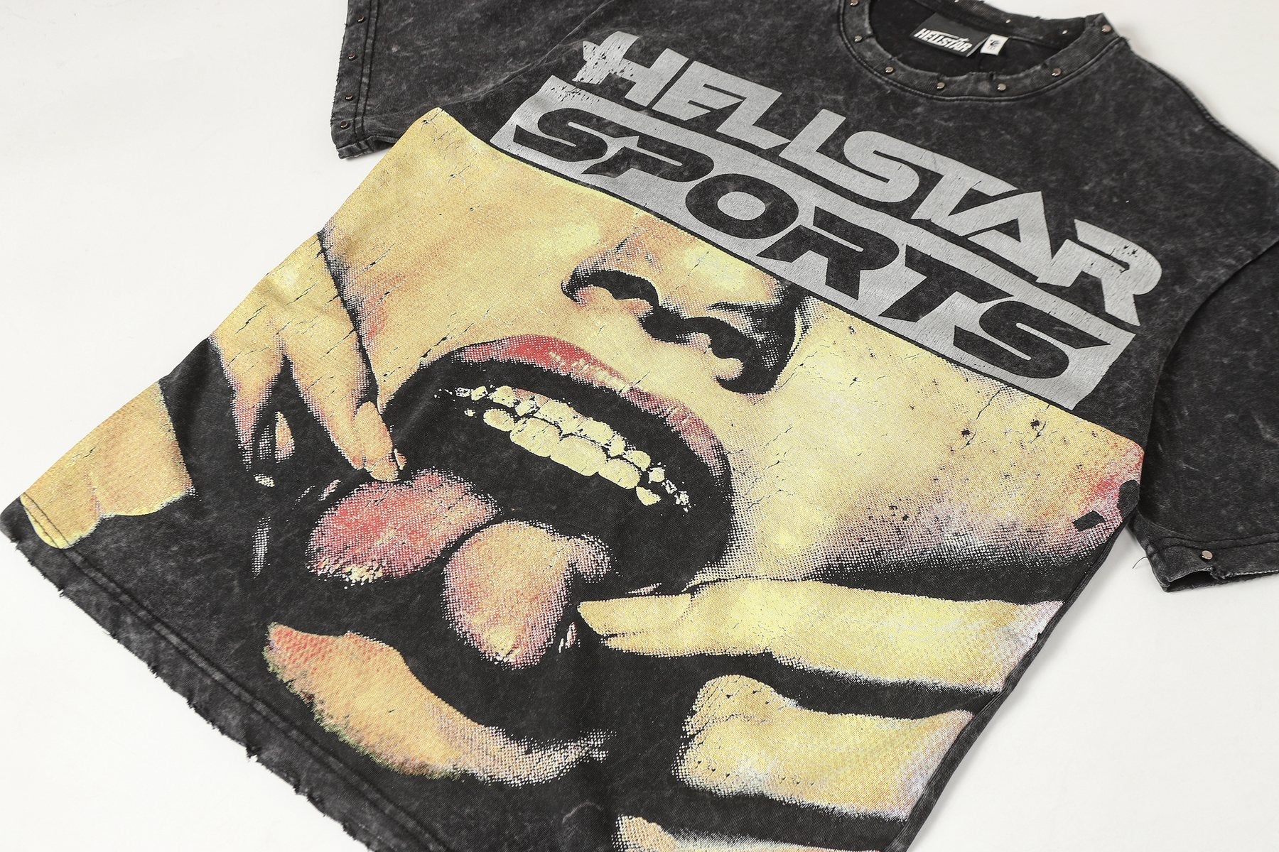 Hellstar Sports 88 Washed Graphic T-Shirt — detail