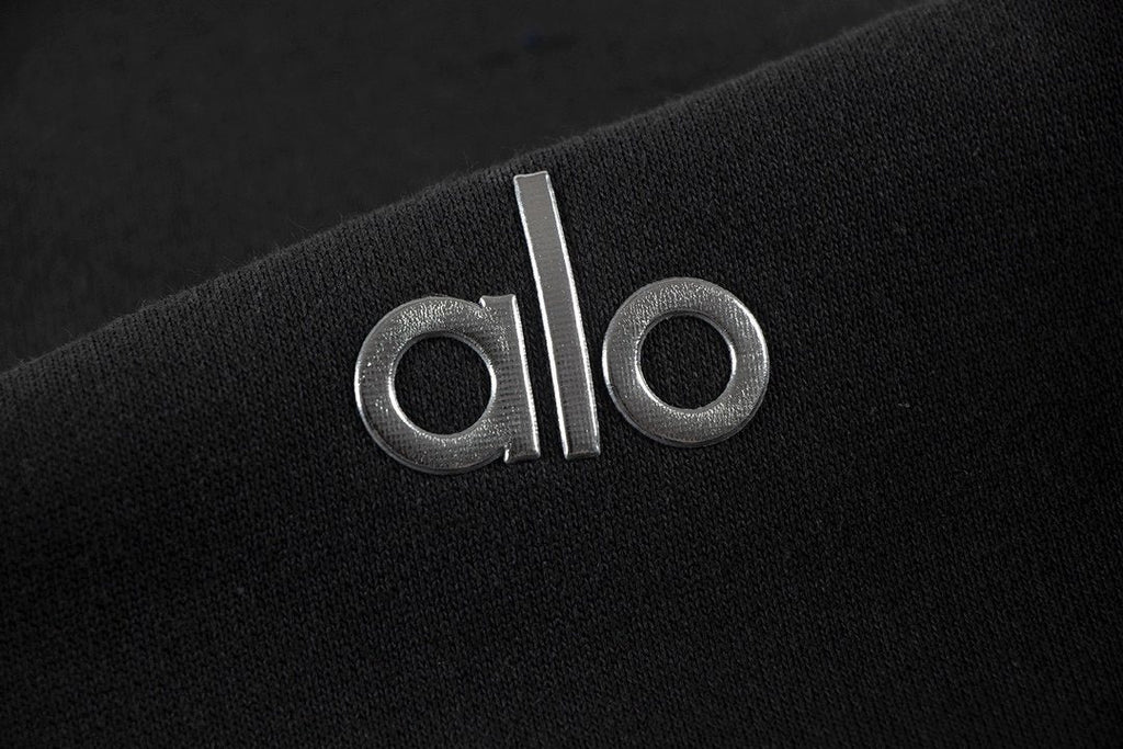 alo Small Logo Crewneck Sweatshirt & Sweatpants Matching Set — detail