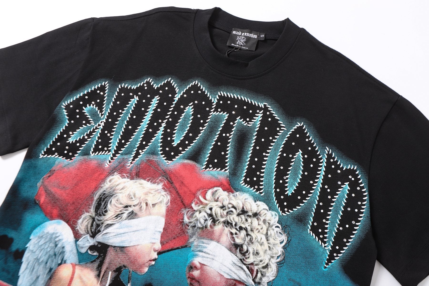 MIXED EMOTION Angel Graphic Short-Sleeve T-Shirt — detail
