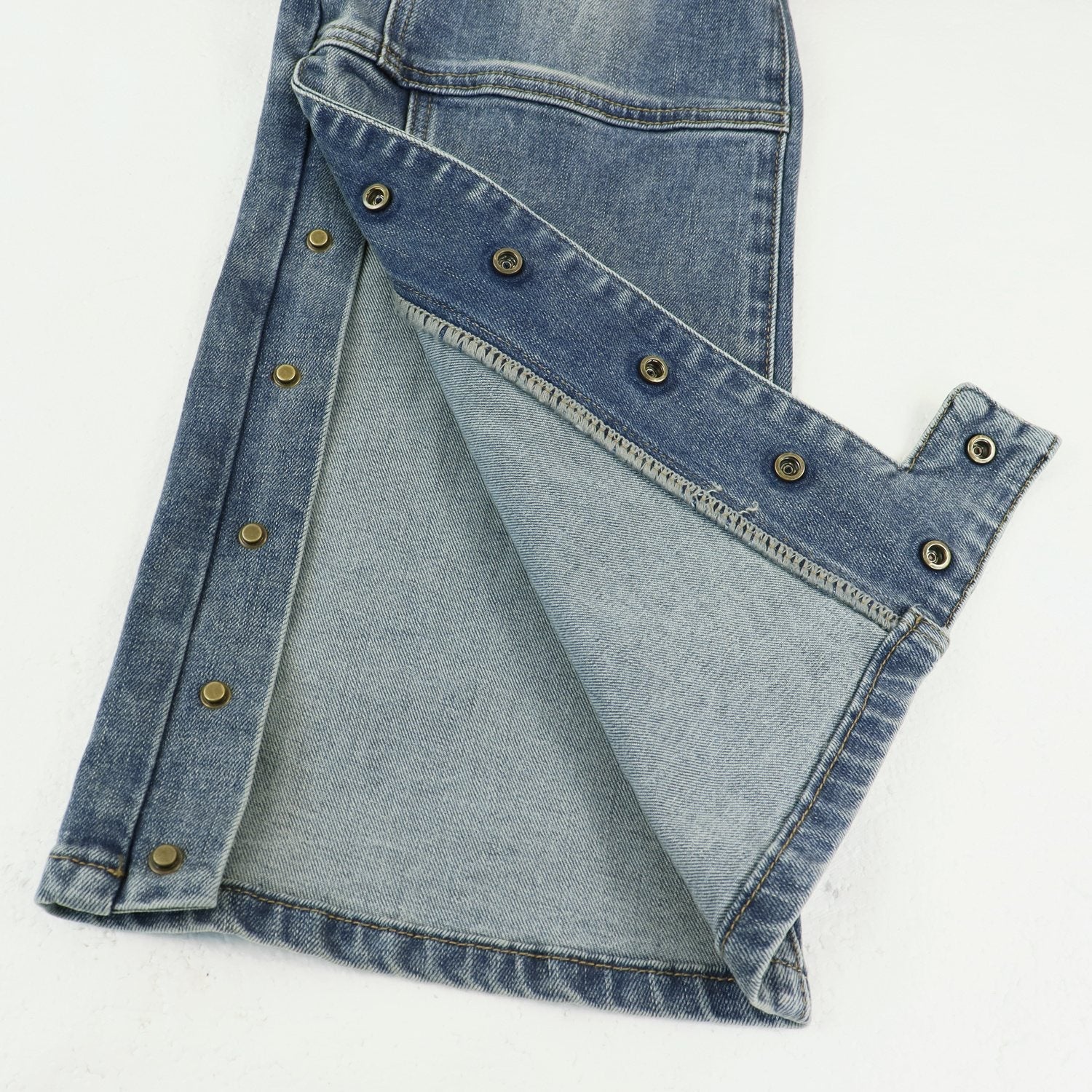 Purple Brand Washed Blue Denim Jeans — detail