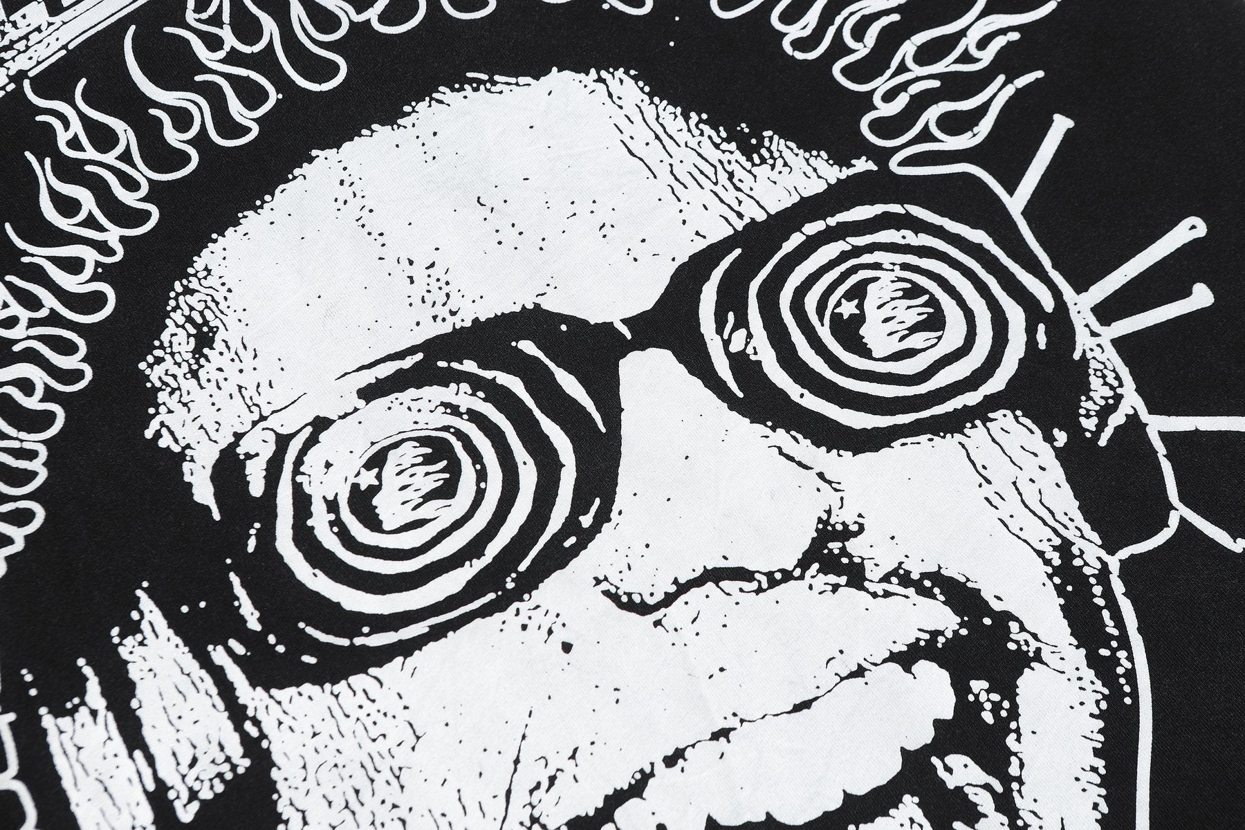 Hellstar Distressed Graphic T-Shirt — detail