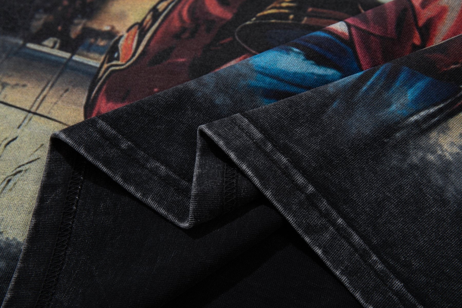 MAJESTIK Astronaut Trophy Graphic T-Shirt — detail