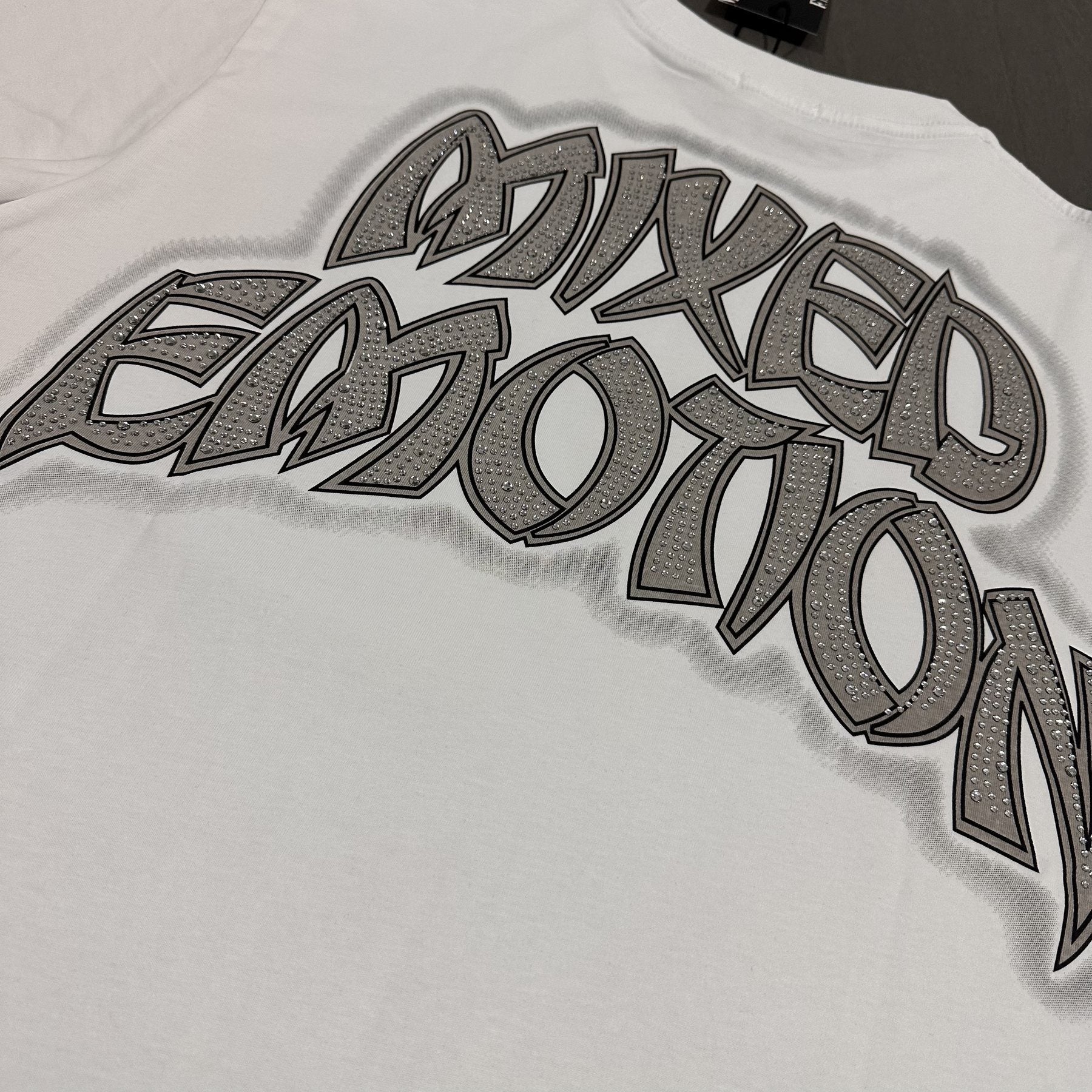 MIXED EMOTION Skull Graveyard Graphic T-Shirt — detail