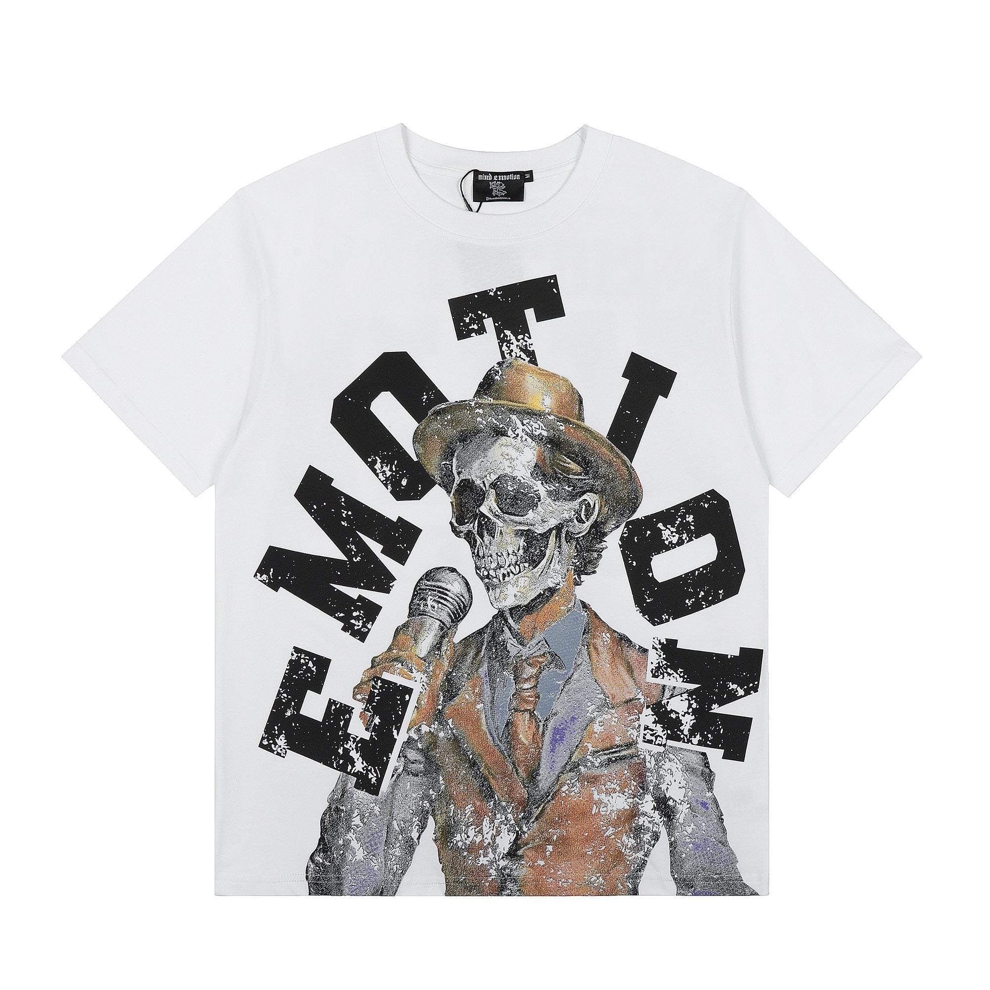 MIXED EMOTION Distressed Skull Graphic T-Shirt — hero