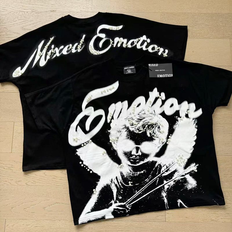 MIXED EMOTION Angel Graphic T-Shirt — context
