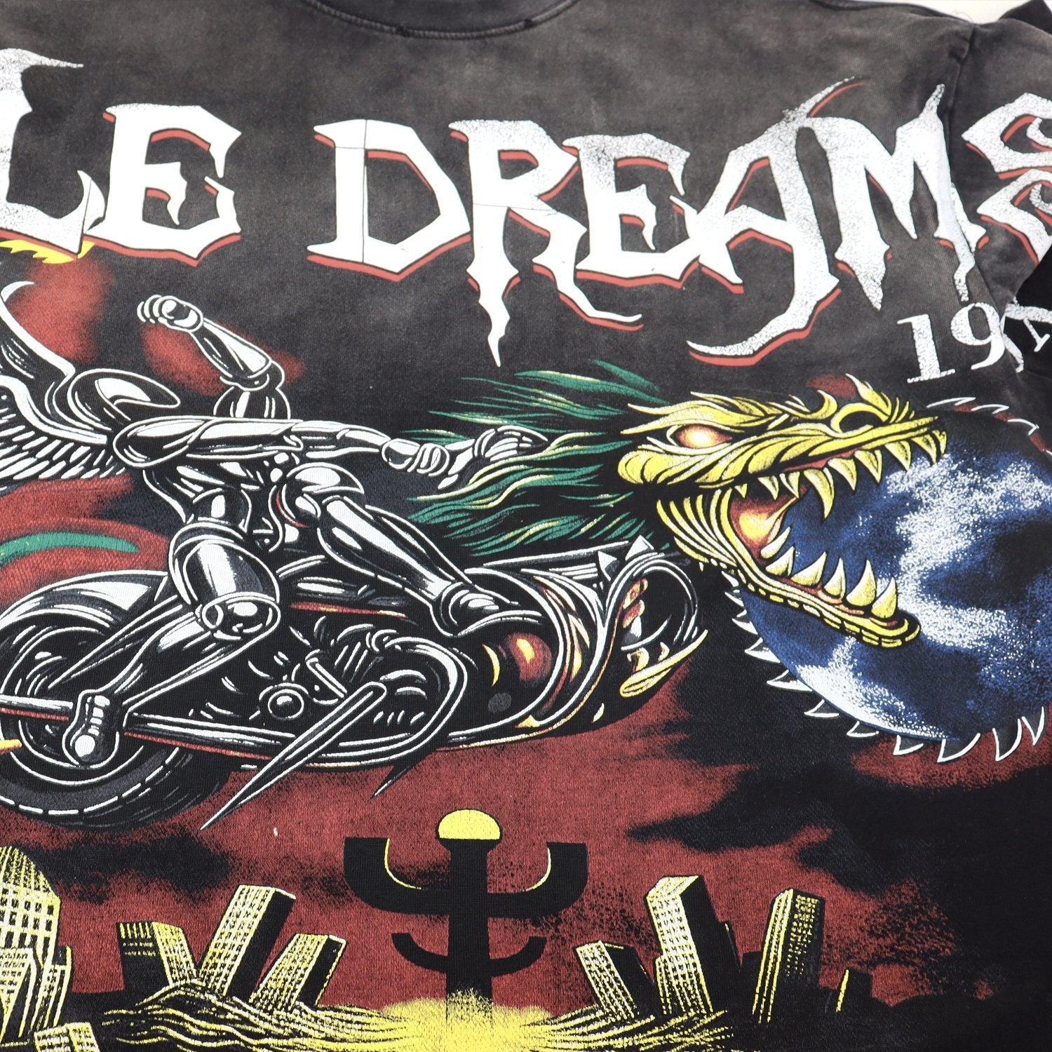 VALE USA Ride the Dragon Graphic T-Shirt — detail