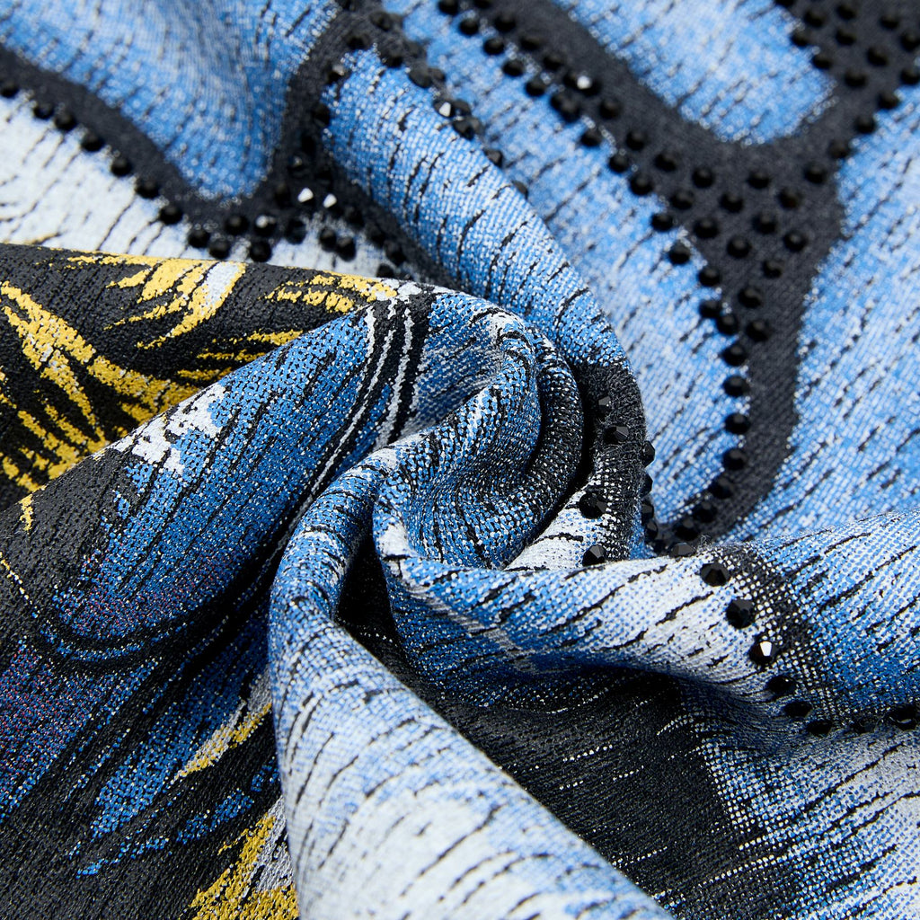 MAJESTIK Football Lion Graphic T-Shirt — fabric_closeup