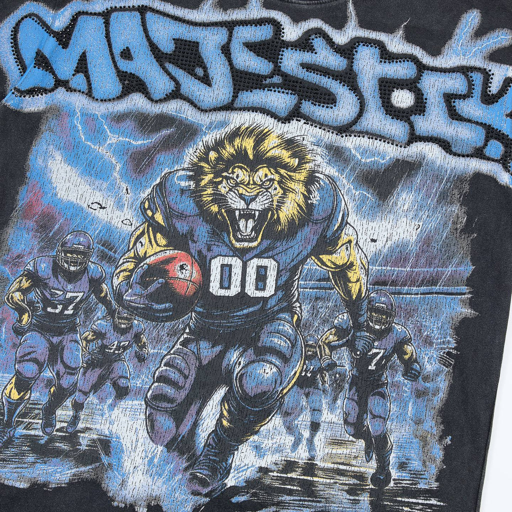 MAJESTIK Football Lion Graphic T-Shirt — detail