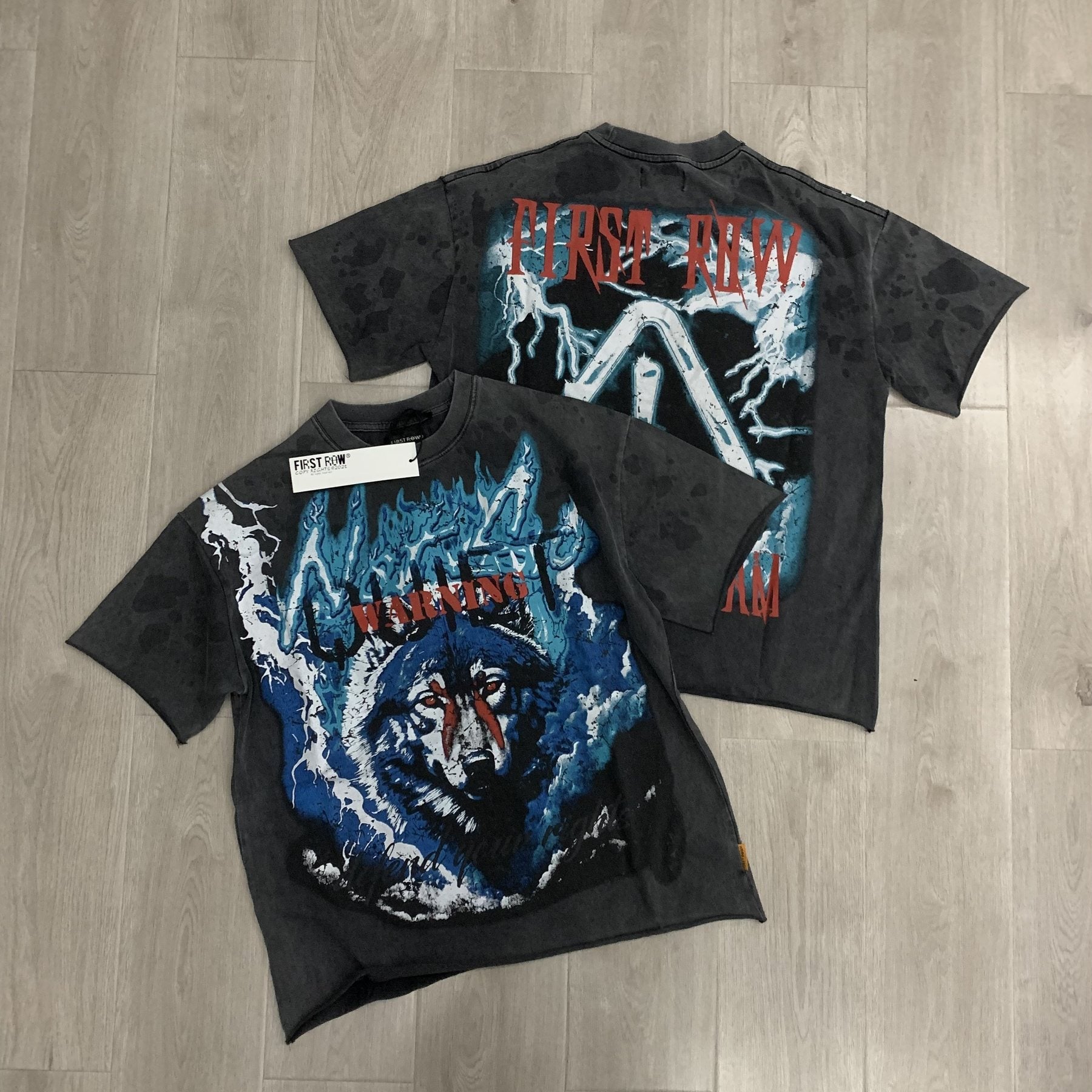 FIRST ROW Warning Not So Quiet Wolf Cropped T-Shirt — context
