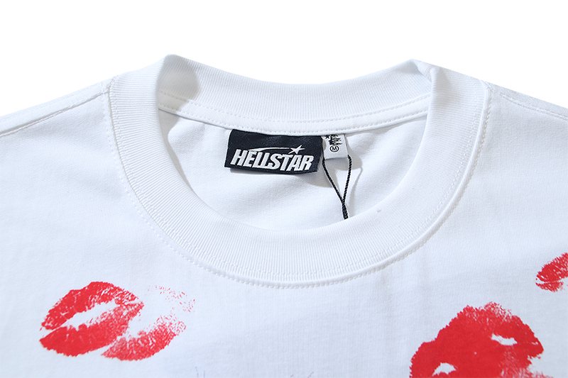 Hellstar Embrasse-Moi Portrait Graphic T-Shirt — neck_label