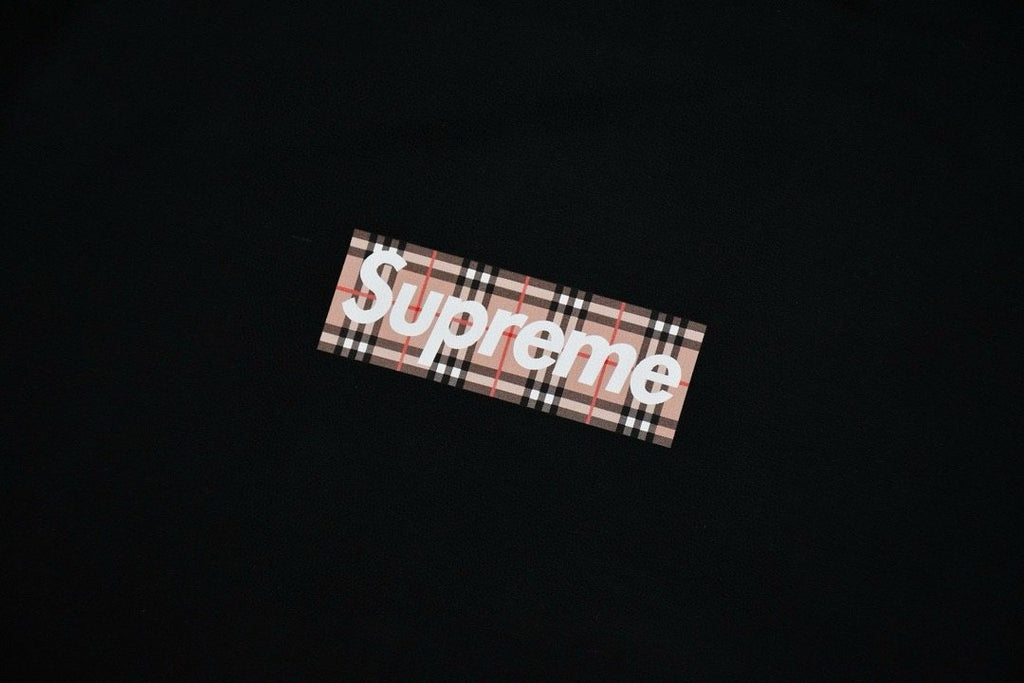 Supreme Plaid Box-Logo Graphic T-Shirt — detail