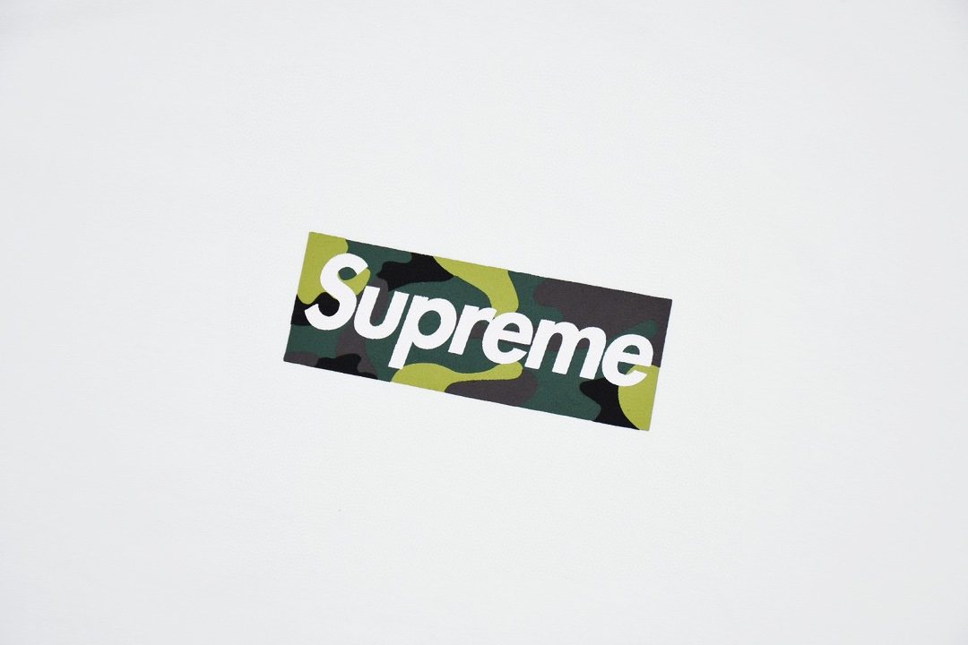 Supreme Camo Box Logo Short-Sleeve T-Shirt — detail