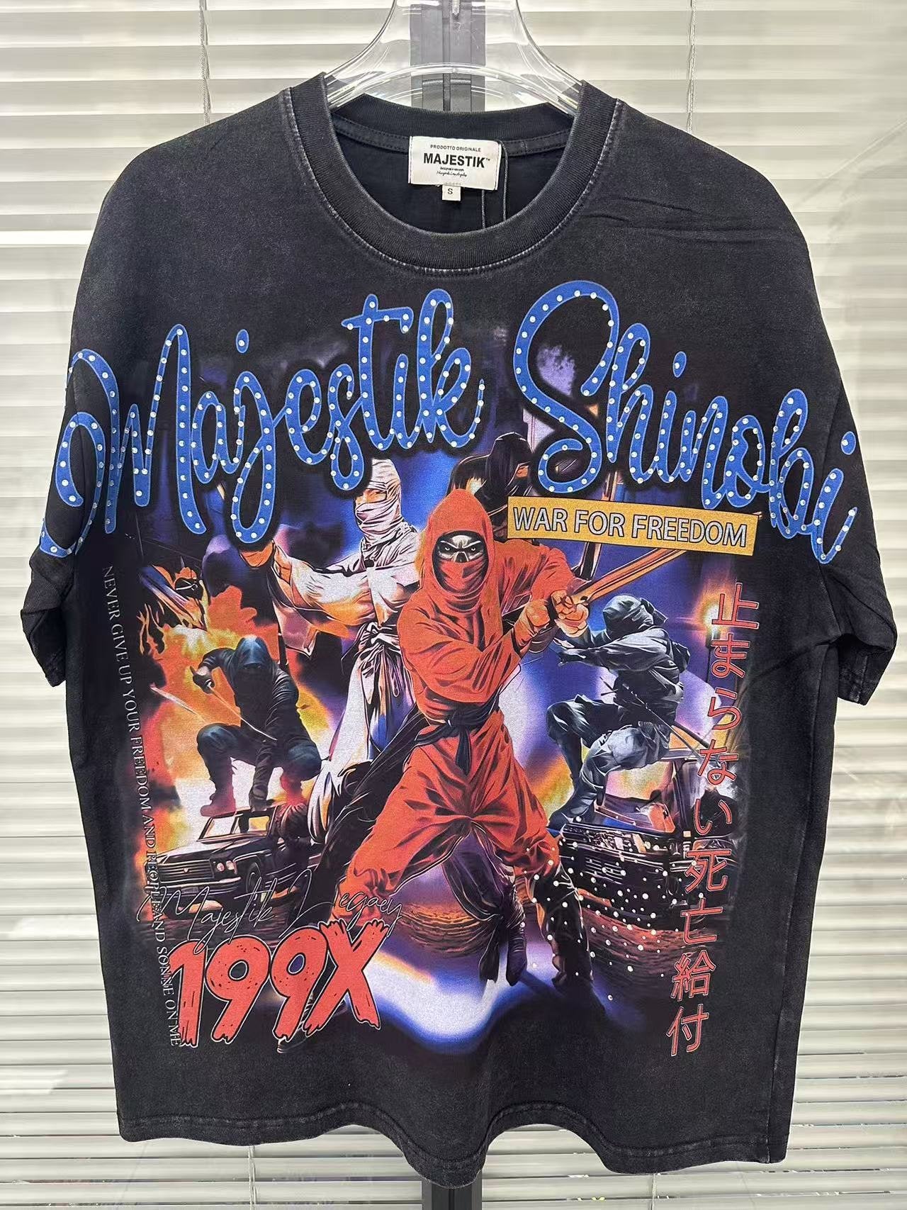 MAJESTIK P71 Rhinestone Graphic T-Shirt — context