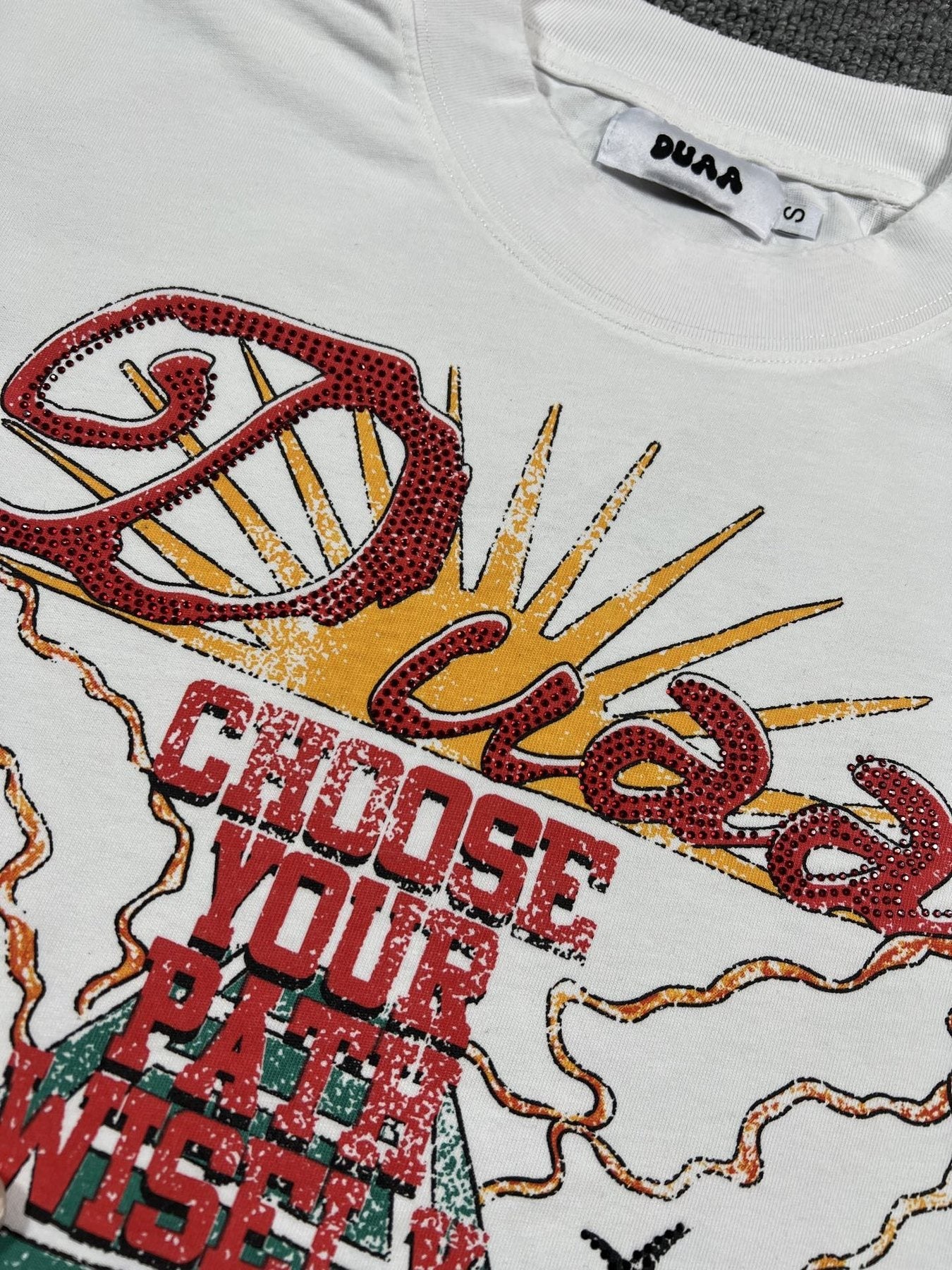 DUAA New Age Rhinestone Graphic T-Shirt — detail