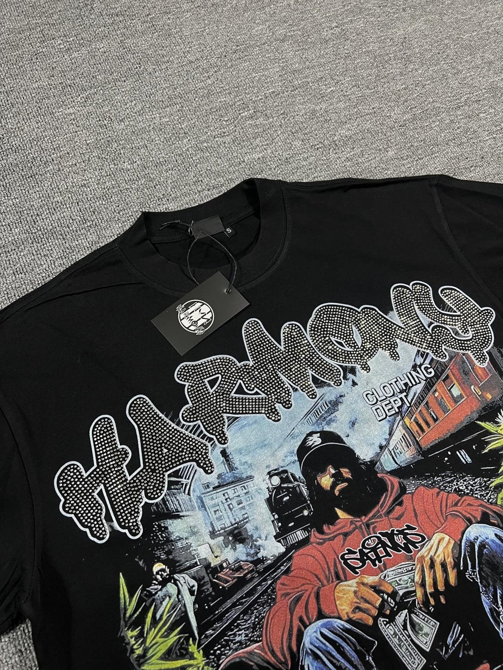 HARMONY New Age Seated Figure Graphic T-Shirt — detail