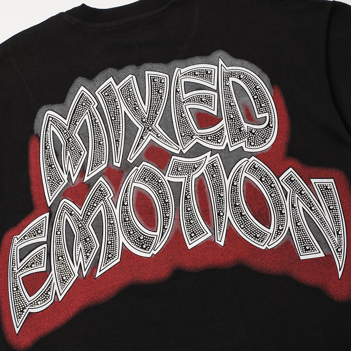 MIXED EMOTION Skeleton Graphic T-Shirt — detail
