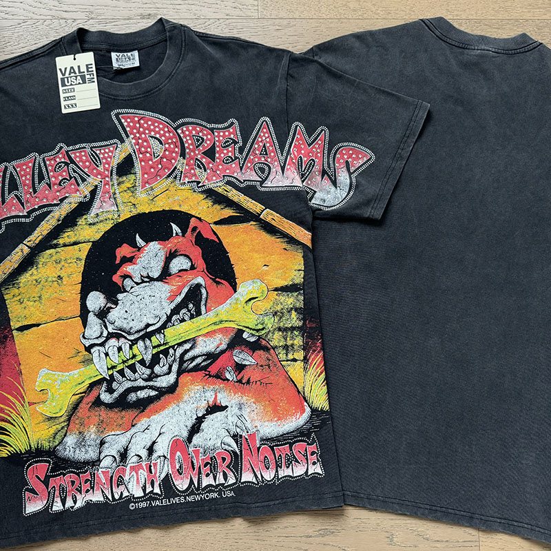 VALE USA Dreams Graphic Short-Sleeve T-Shirt — context