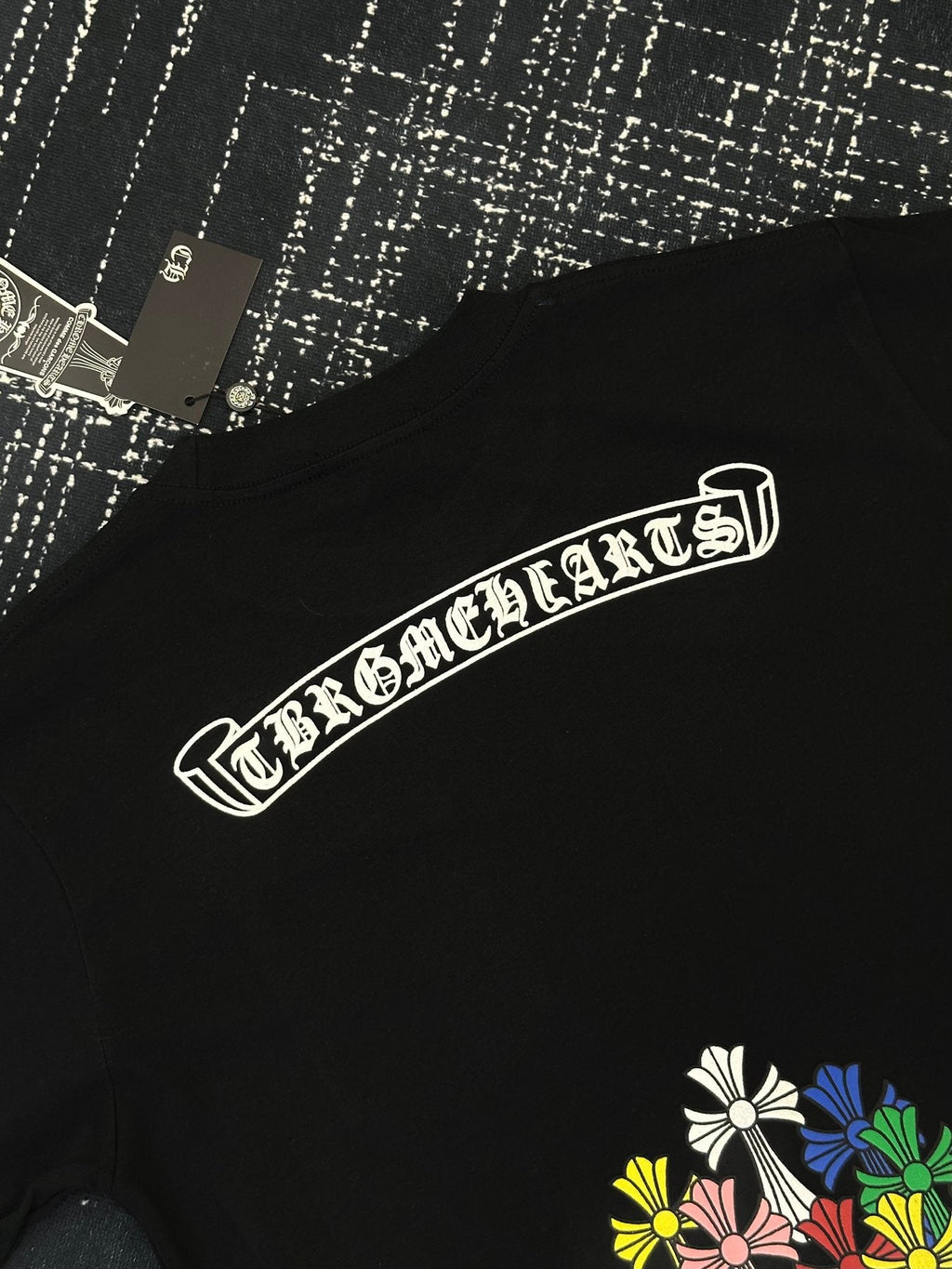 Chrome Hearts Rainbow Horseshoe Cross Graphic T-Shirt — detail