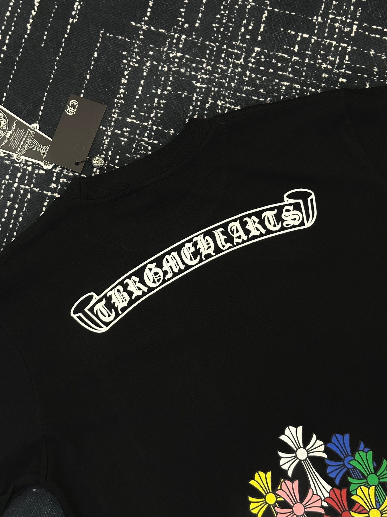 Chrome Hearts Rainbow Horseshoe Cross Graphic T-Shirt — detail