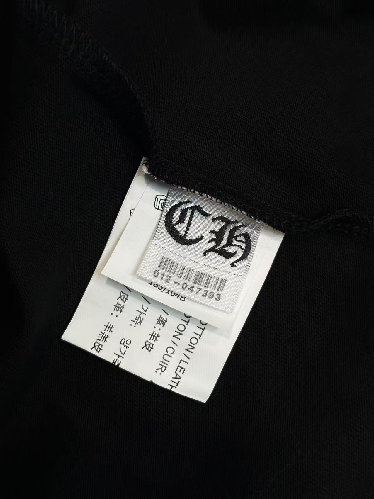 Chrome Hearts Horseshoe Cross Graphic T-Shirt — neck_label