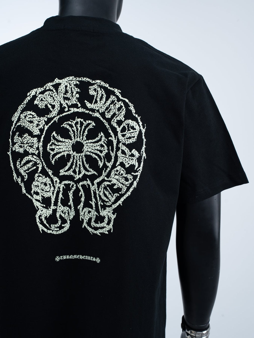 Chrome Hearts Sanskrit Horseshoe Cross Graphic T-Shirt — detail