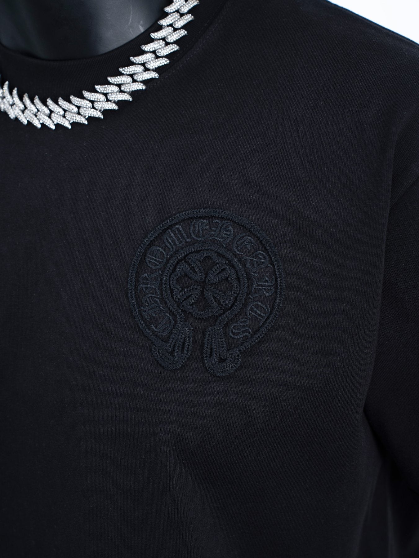 Chrome Hearts Horseshoe Embroidered Short-Sleeve T-Shirt — detail