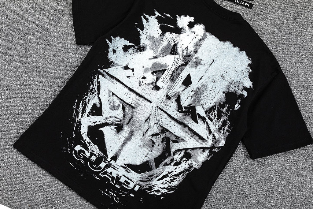 GUAPI Distressed Graphic T-Shirt — detail