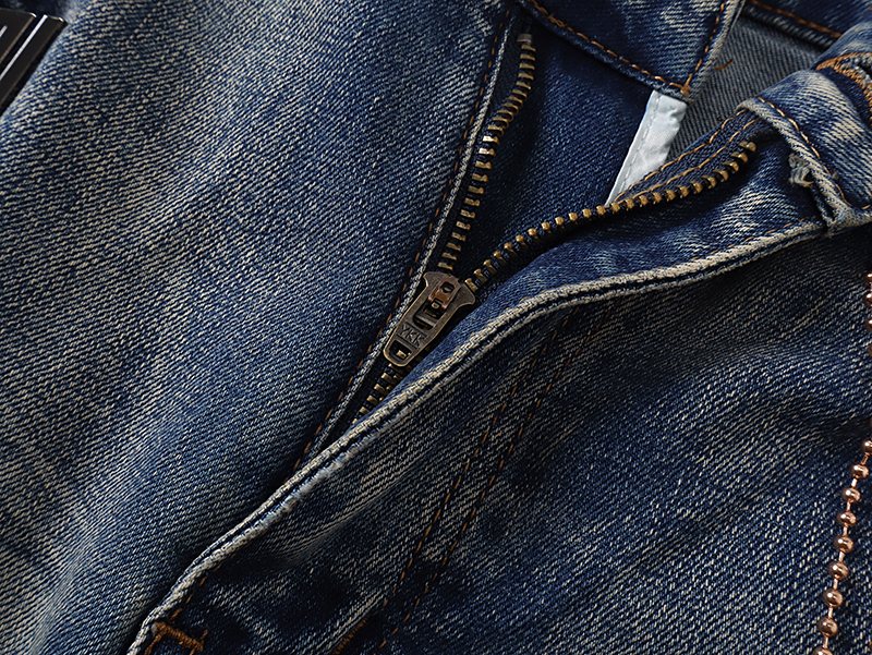 VALABASAS Washed Distressed Blue Jeans — detail