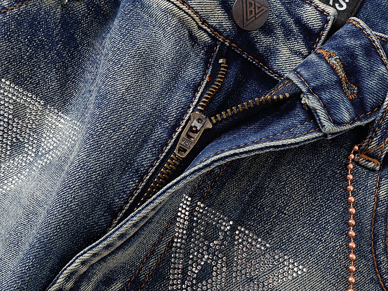 VALABASAS Triangle Motif Washed Denim Jeans — detail