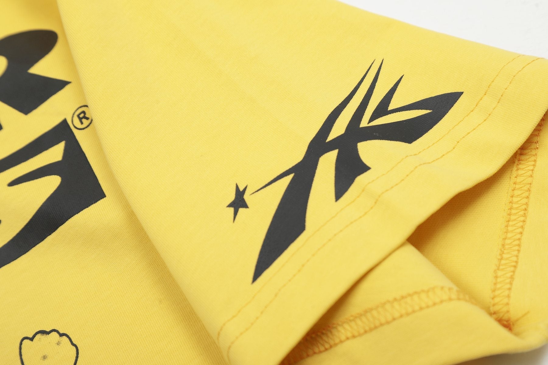 Hellstar Sports Star Graphic T-Shirt — detail