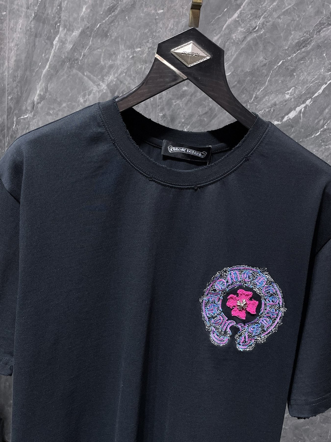 Chrome Hearts Horseshoe Cross Embroidered T-Shirt — detail