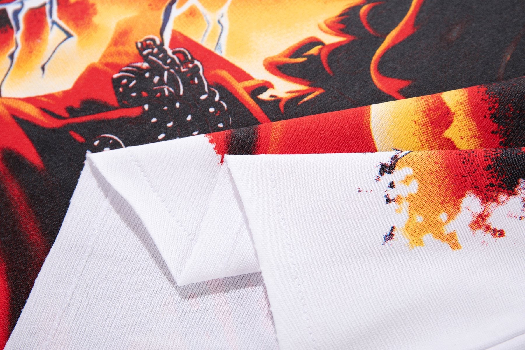 MAJESTIK Skull & Flame Graphic T-Shirt — detail