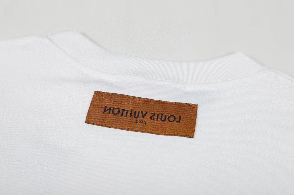 Supreme LV-Style Graffiti Graphic Short-Sleeve T-Shirt — neck_label