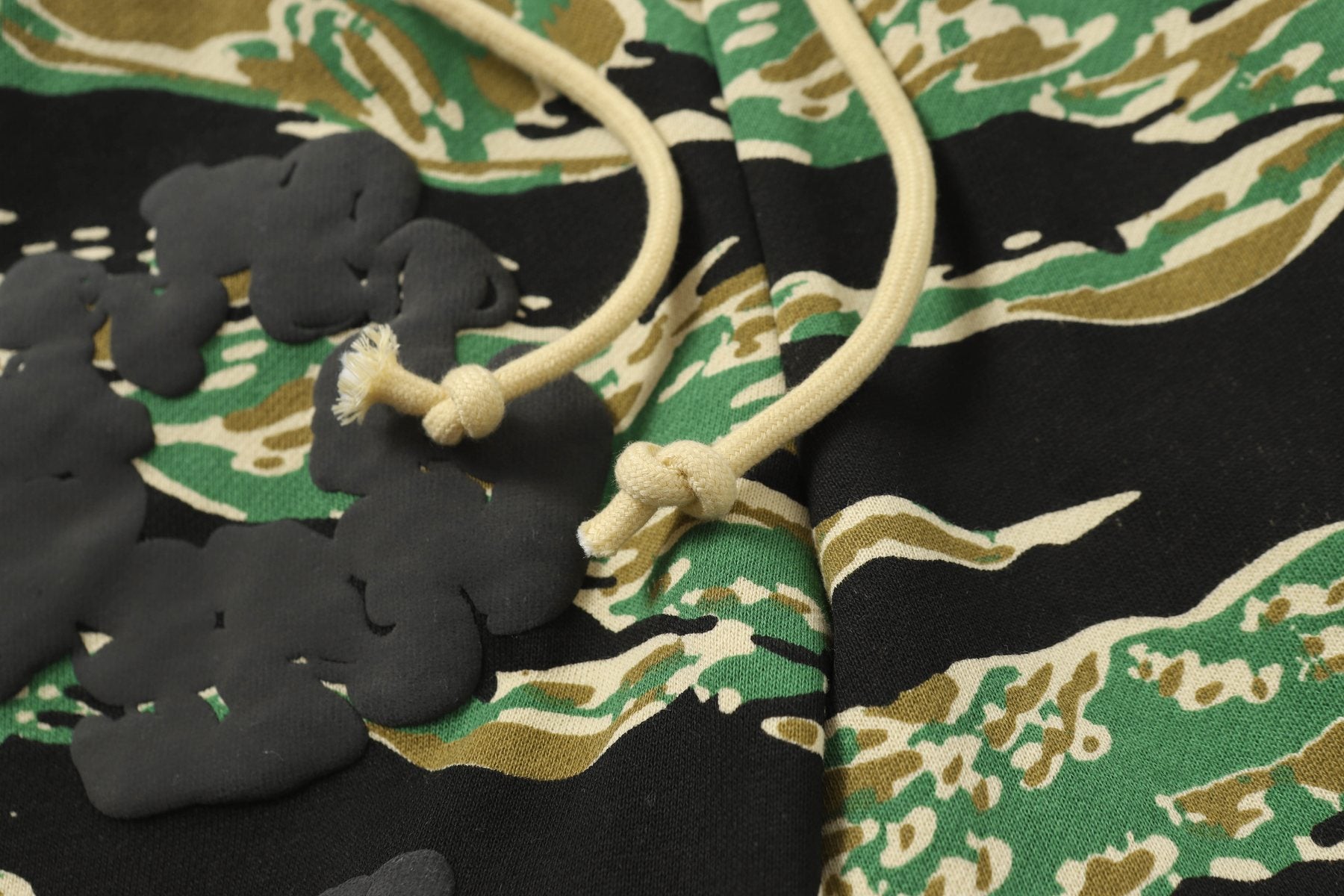 DENIM TEARS Cotton Flower Camo Short-Sleeve Set — detail