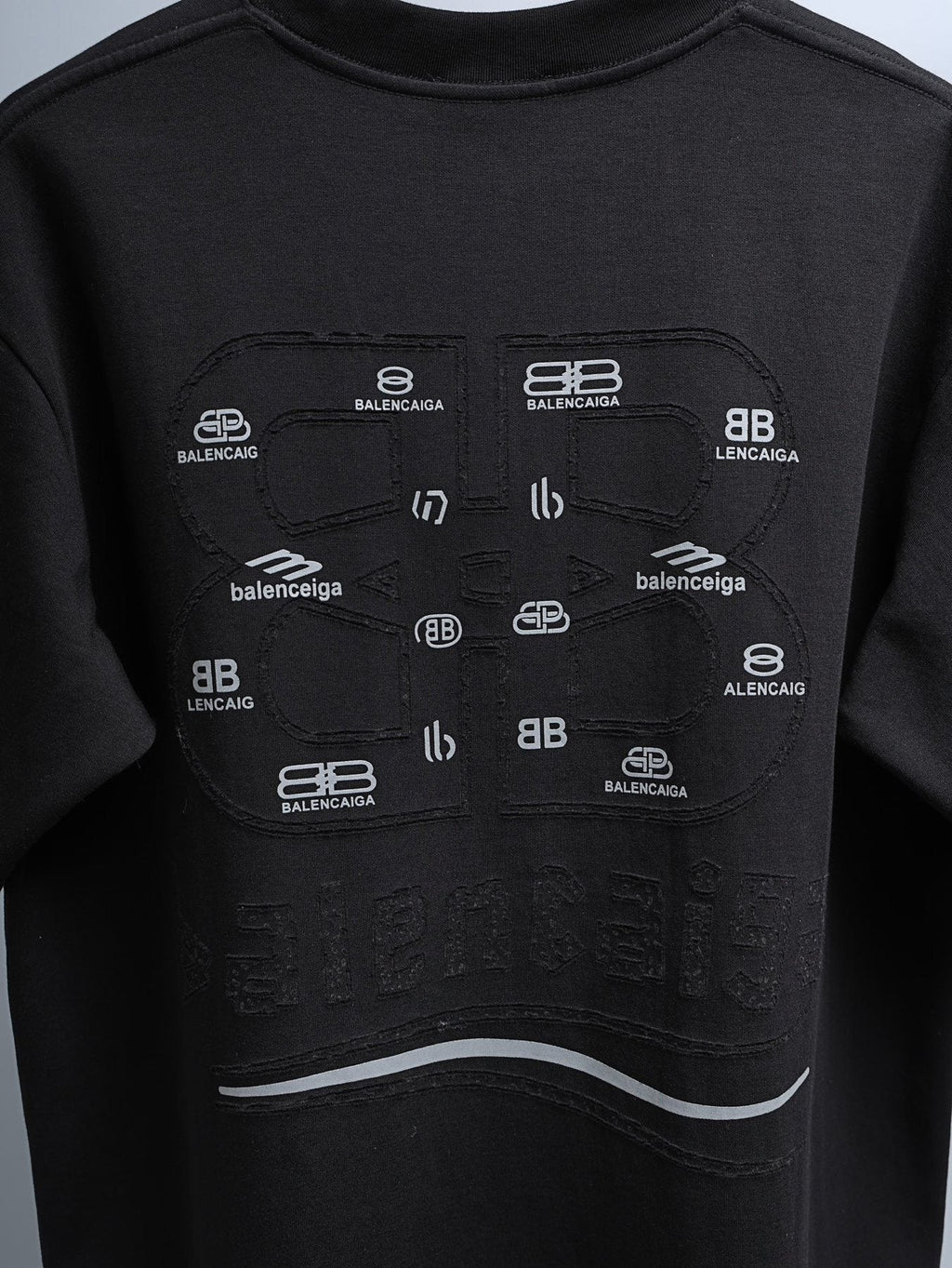 Balenciaga Logo-Panel Graphic T-Shirt — detail